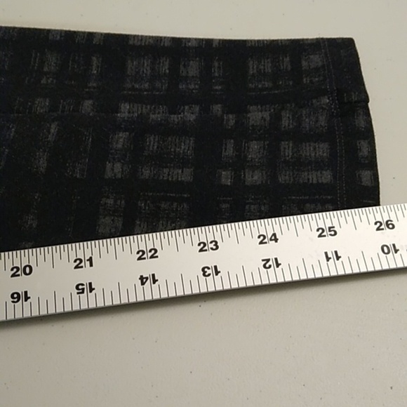 LYSSE' GREY & BLACK LEGGINGS - Picture 7 of 8